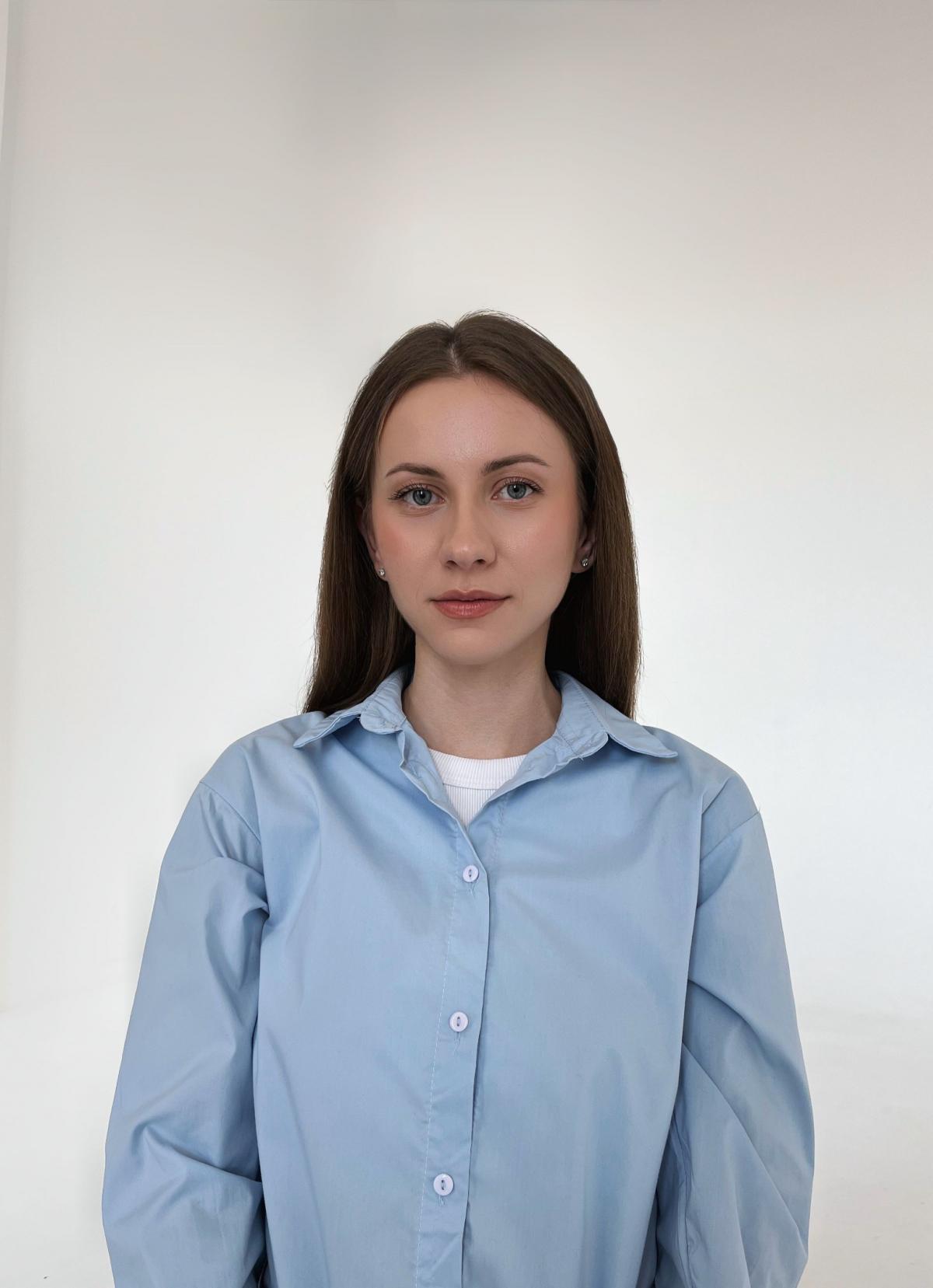 Xizmatkor egalariga jinsiy aloqa qilish uchun qoshildi